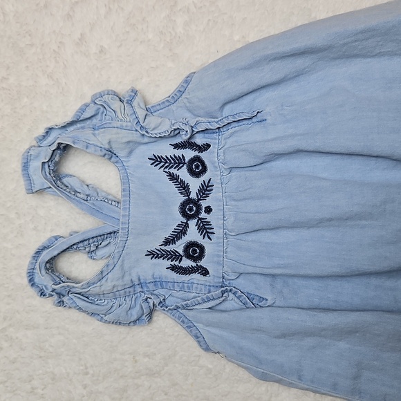 7 For All Mankind Blue Jean Embroidered Baby Romper 12 Months - Picture 2 of 4